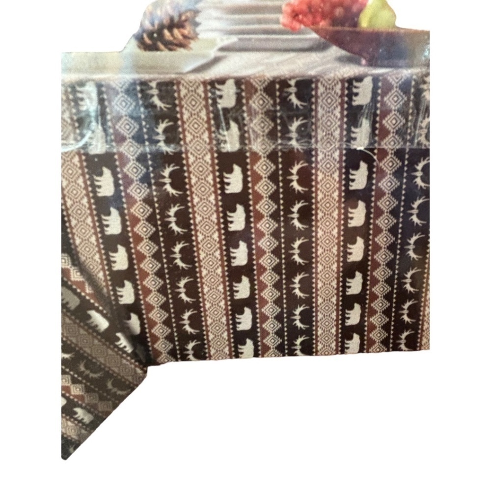 Colordrift Bear Trail 60" Round Tablecloth Cabin Lodge Decor New in Package - Picture 3 of 4